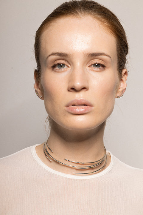 Odkryj elegancki choker od UMIAR biżuteria – ręcznie robiony naszyjnik z naturalnymi kamieniami, ze srebra 925 lub srebra pozłacanego 24-karatowym złotem. Idealny prezent, modny dodatek na co dzień i wieczór. Zamów online już dziś!