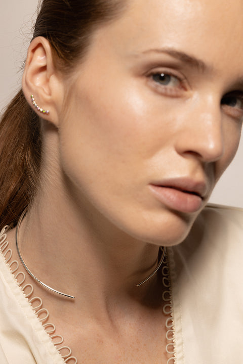Odkryj elegancki choker od UMIAR biżuteria – ręcznie robiony naszyjnik z naturalnymi kamieniami, ze srebra 925 lub srebra pozłacanego 24-karatowym złotem. Idealny prezent, modny dodatek na co dzień i wieczór. Zamów online już dziś!