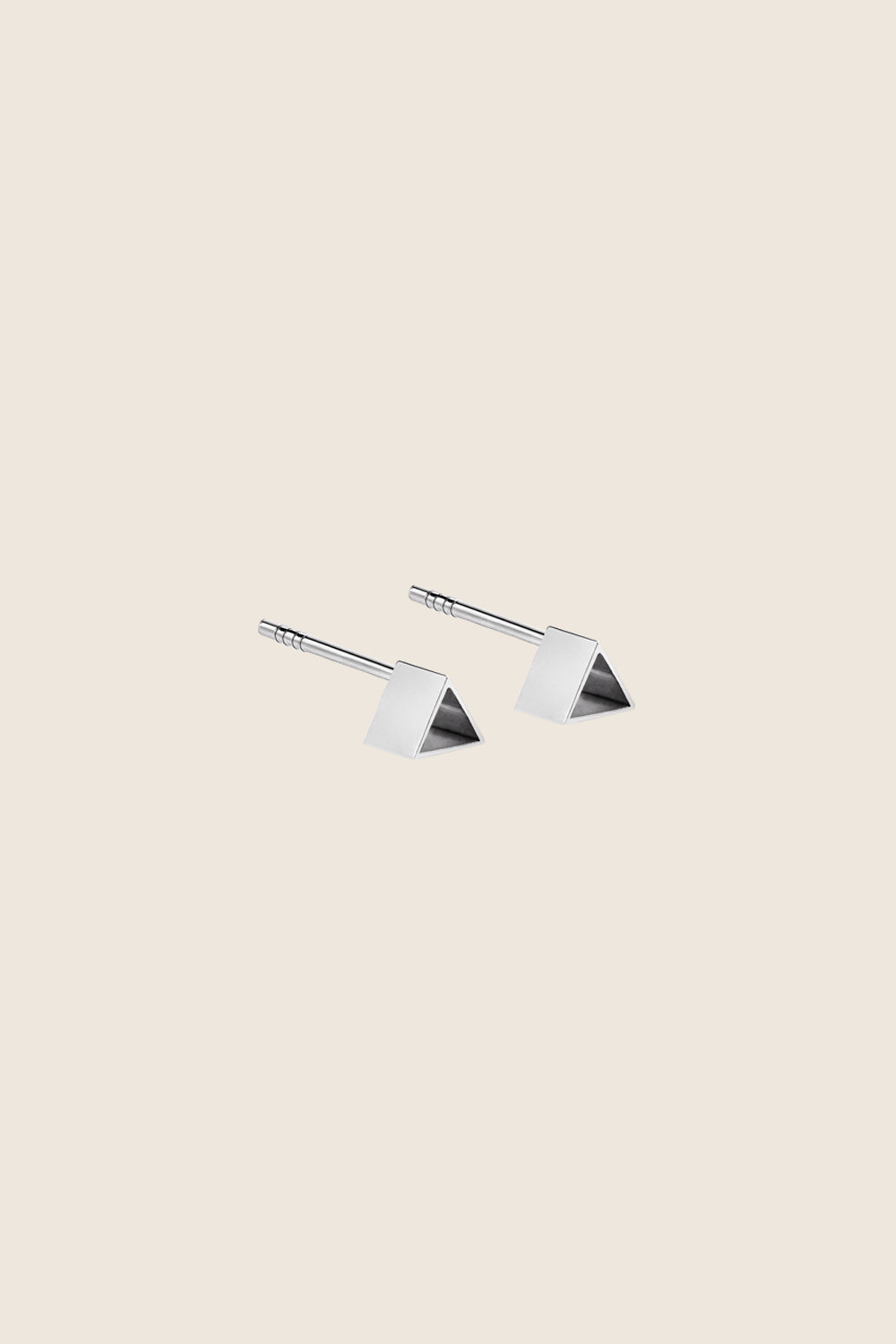 małe kolczyki trójkąty srebro 925 LARO marka UMIAR