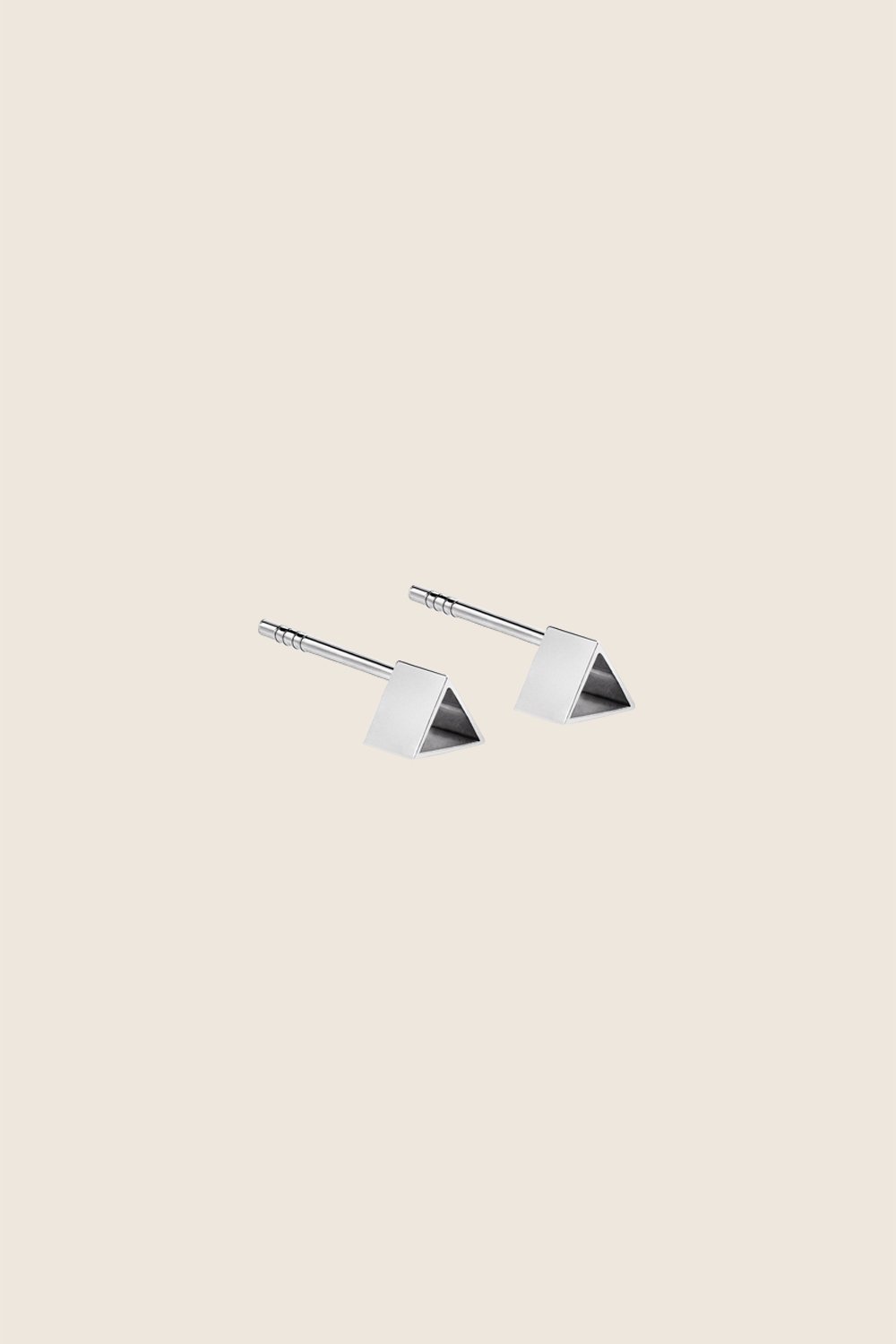 małe kolczyki trójkąty LARO srebrne biżuteria UMIAR