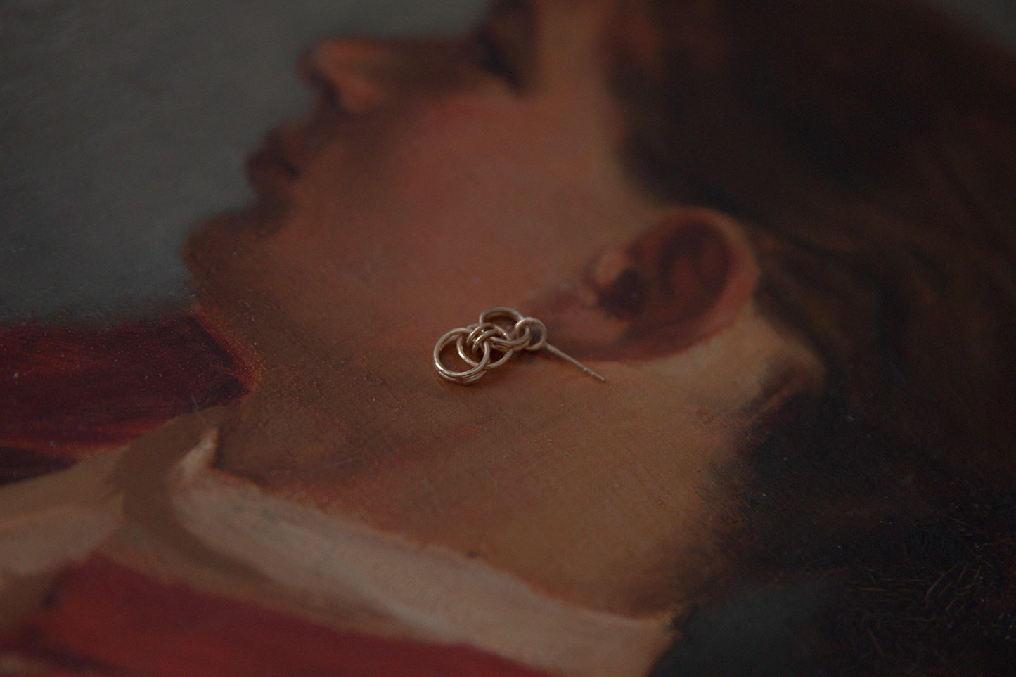 wiszące kolczyki łańcuchy z pozłacanego srebra RICA polska biżuteria UMIAR